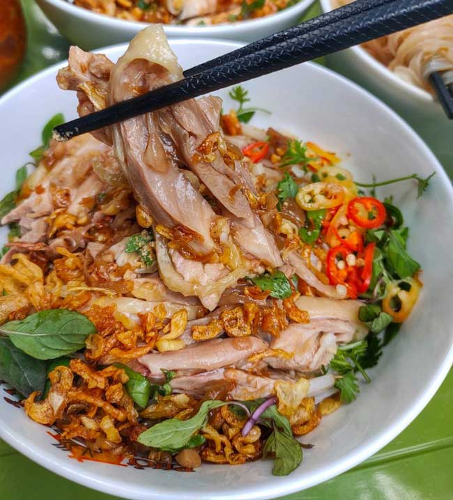 pho-ga-tron-2 Miss Anam Rice Paper Roll